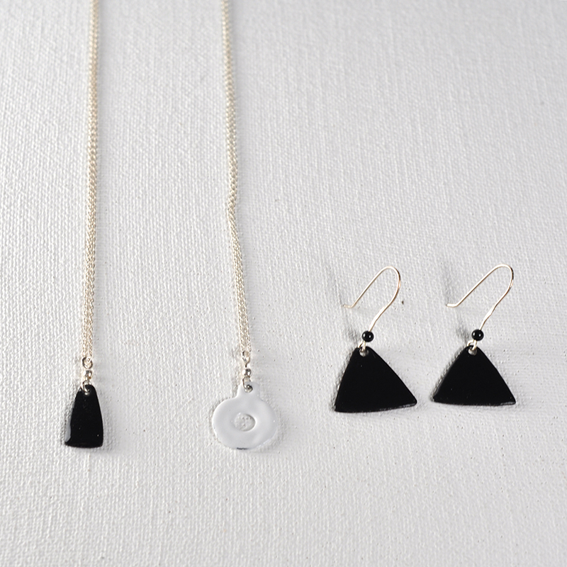 手作り ピアス SIRUP